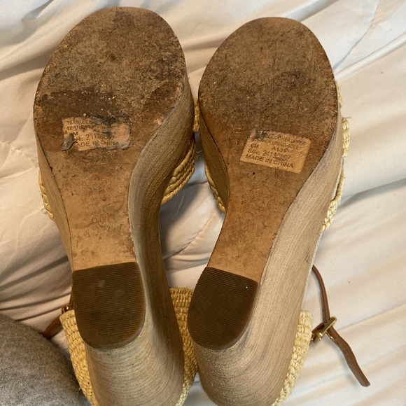 Tory Burch Authentic Beige Platform Wedges- Size 6 - Picture 9 of 11
